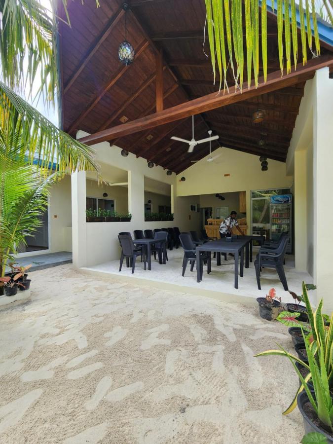 Отель Dhigurah Dhonveli Boutique Экстерьер фото
